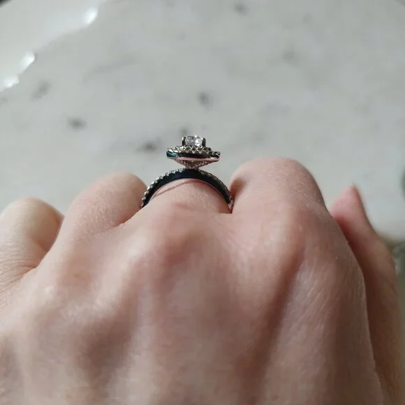 Radiant Halo Ring ๐ - Picture 6 of 6